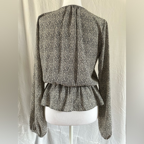 Sienna Sky Flowy Top - Picture 2 of 3